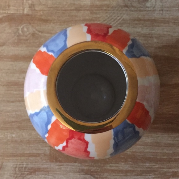 Anthropologie. NWOT. Triangle Pattern Vase. - Picture 3 of 4